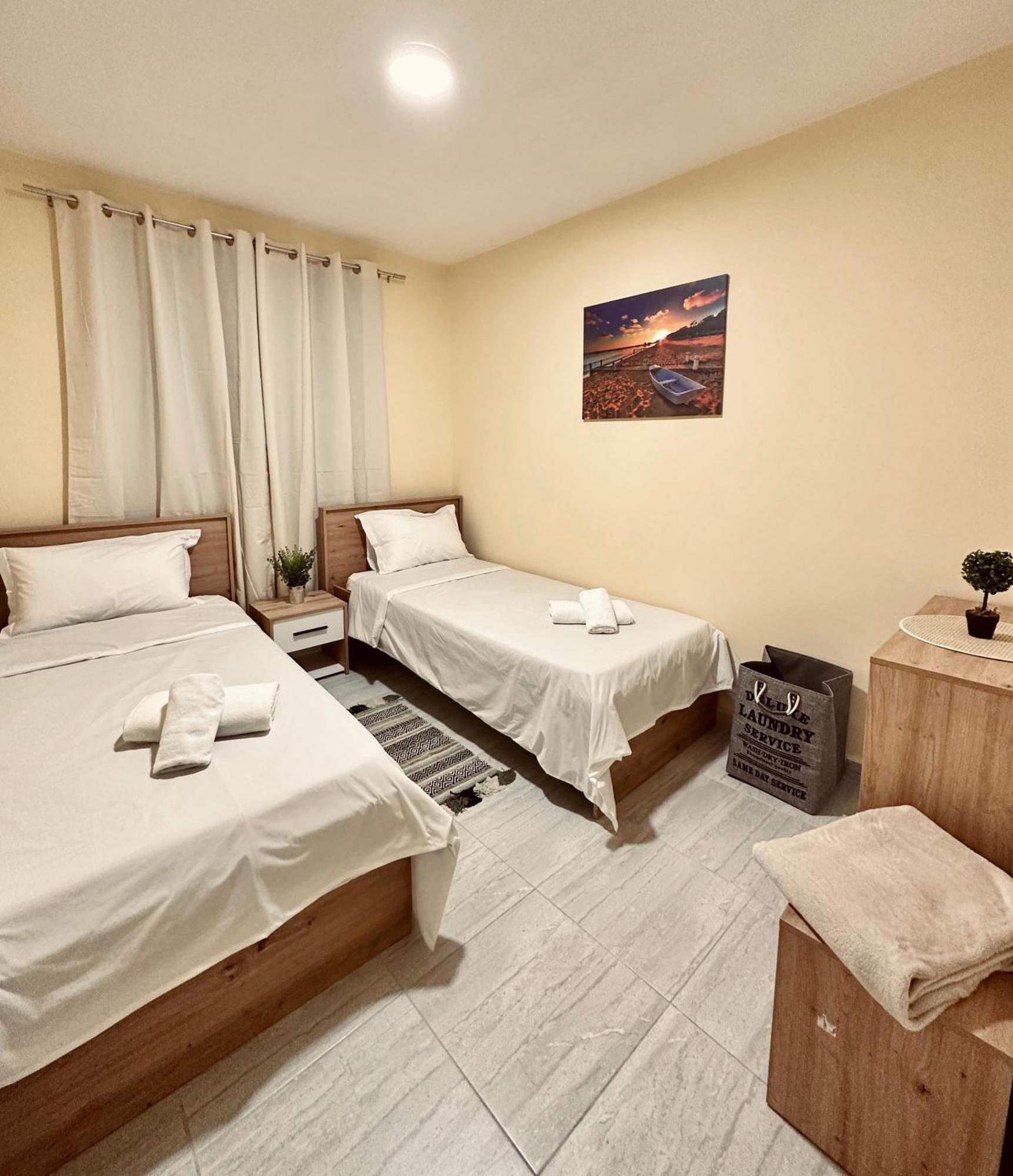 Urban Apartment In Blloku Tiranë Ngoại thất bức ảnh